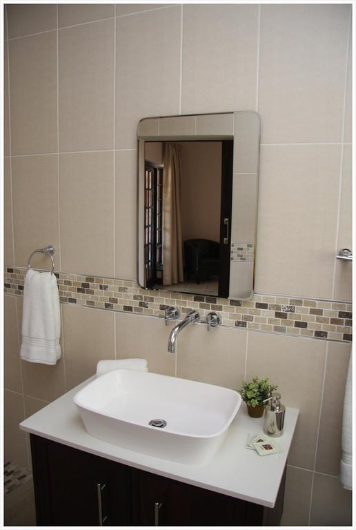 Be At Home Guesthouse Klerksdorp Cameră foto